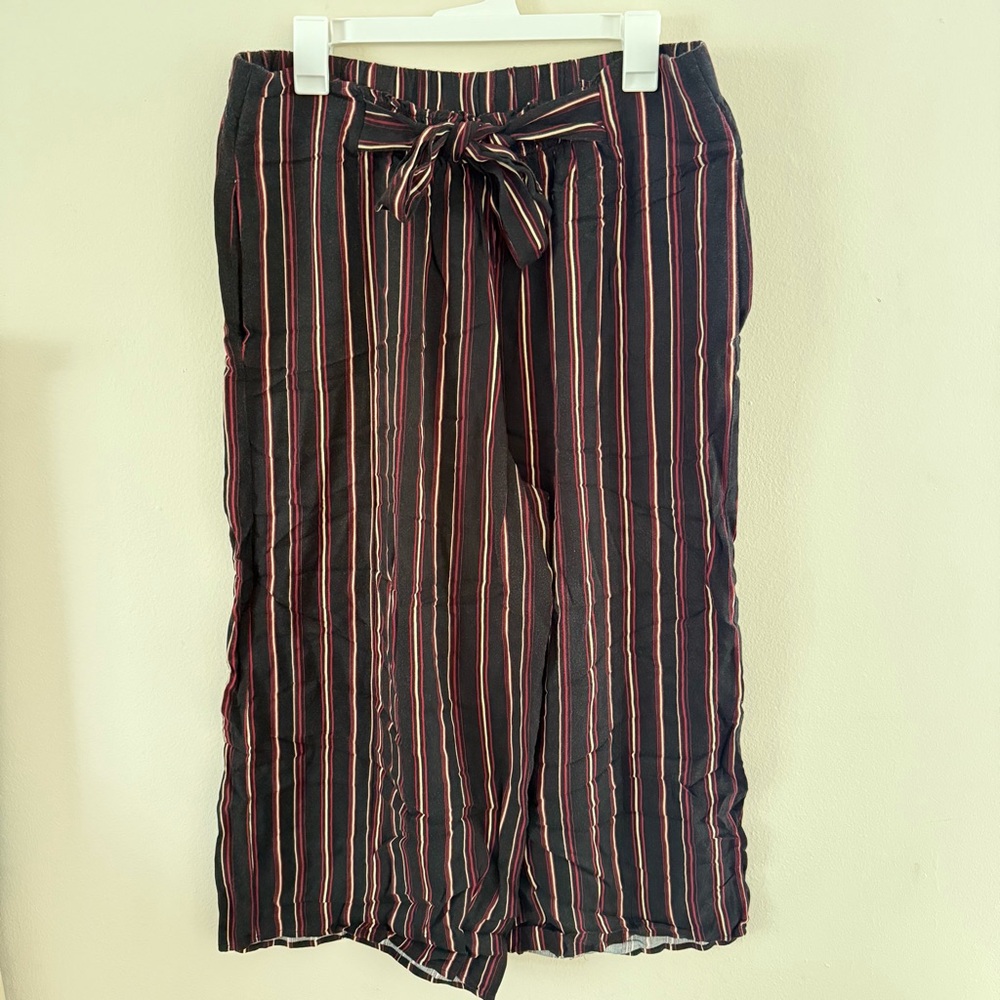 Cropped Flowy Striped Women’s Pants